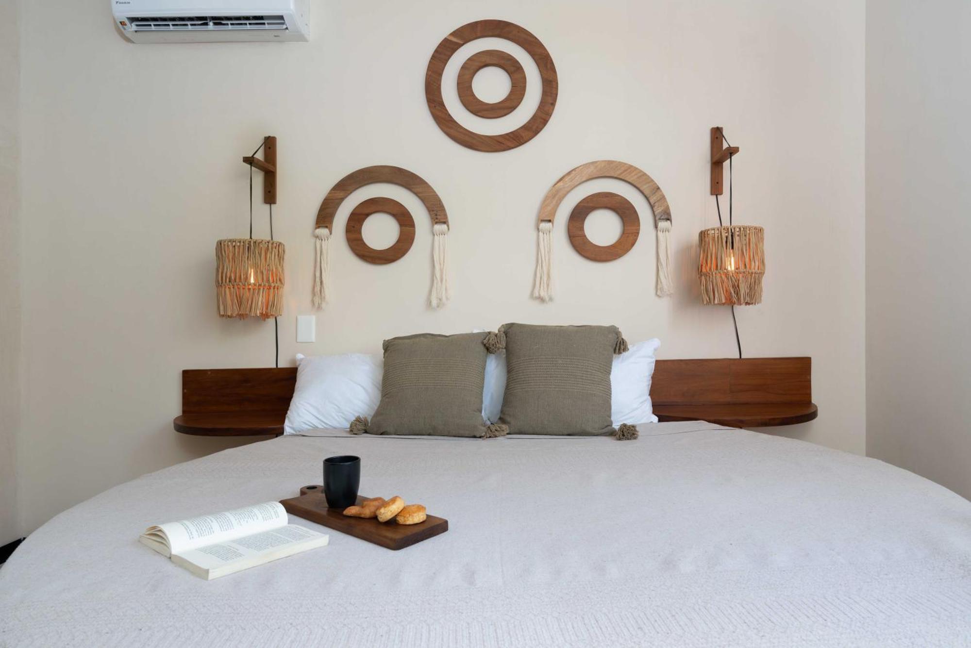 Penthouse Oasis: Rooftop Pool & Luxury Tulum