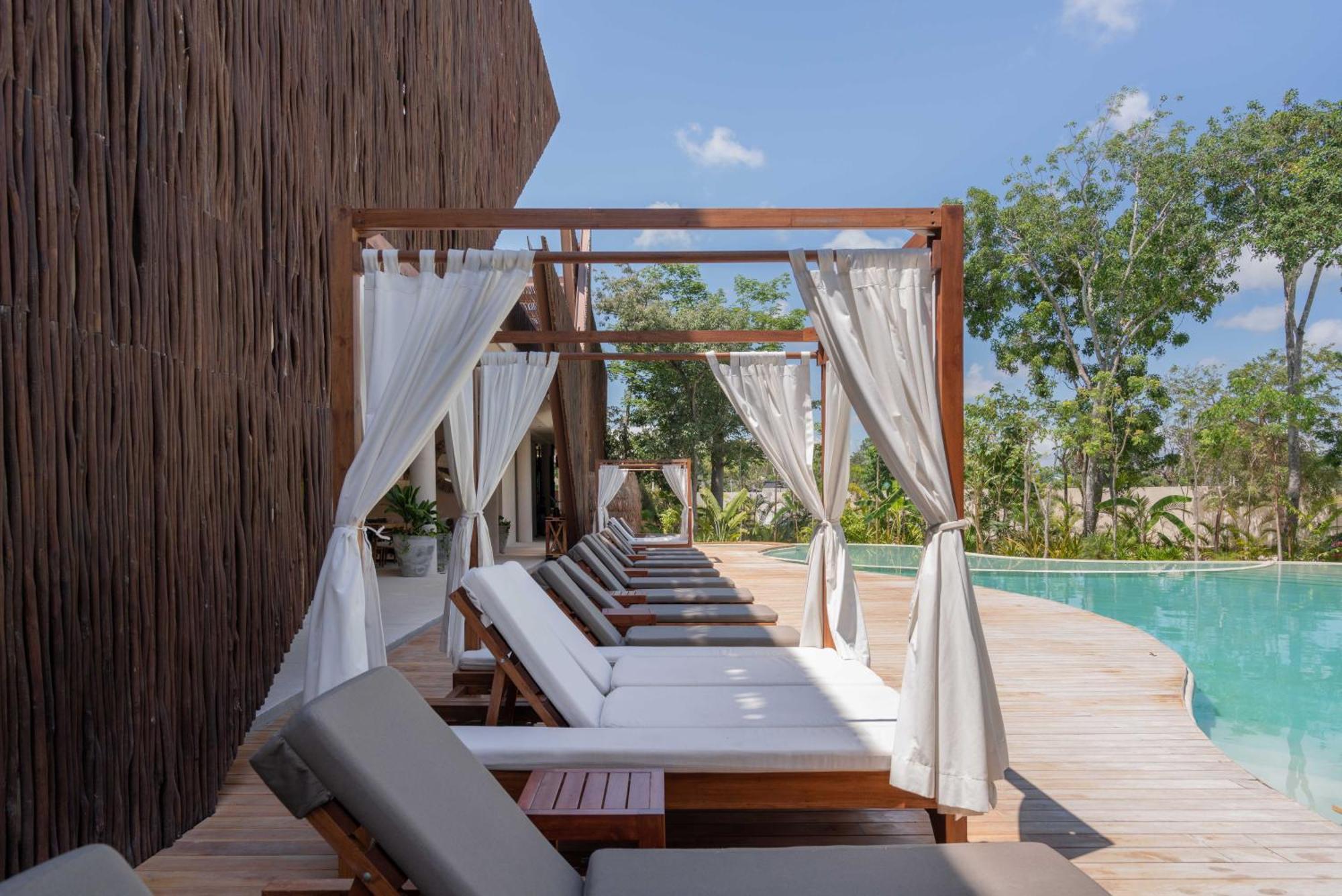 Penthouse Oasis: Rooftop Pool & Luxury * Tulum
