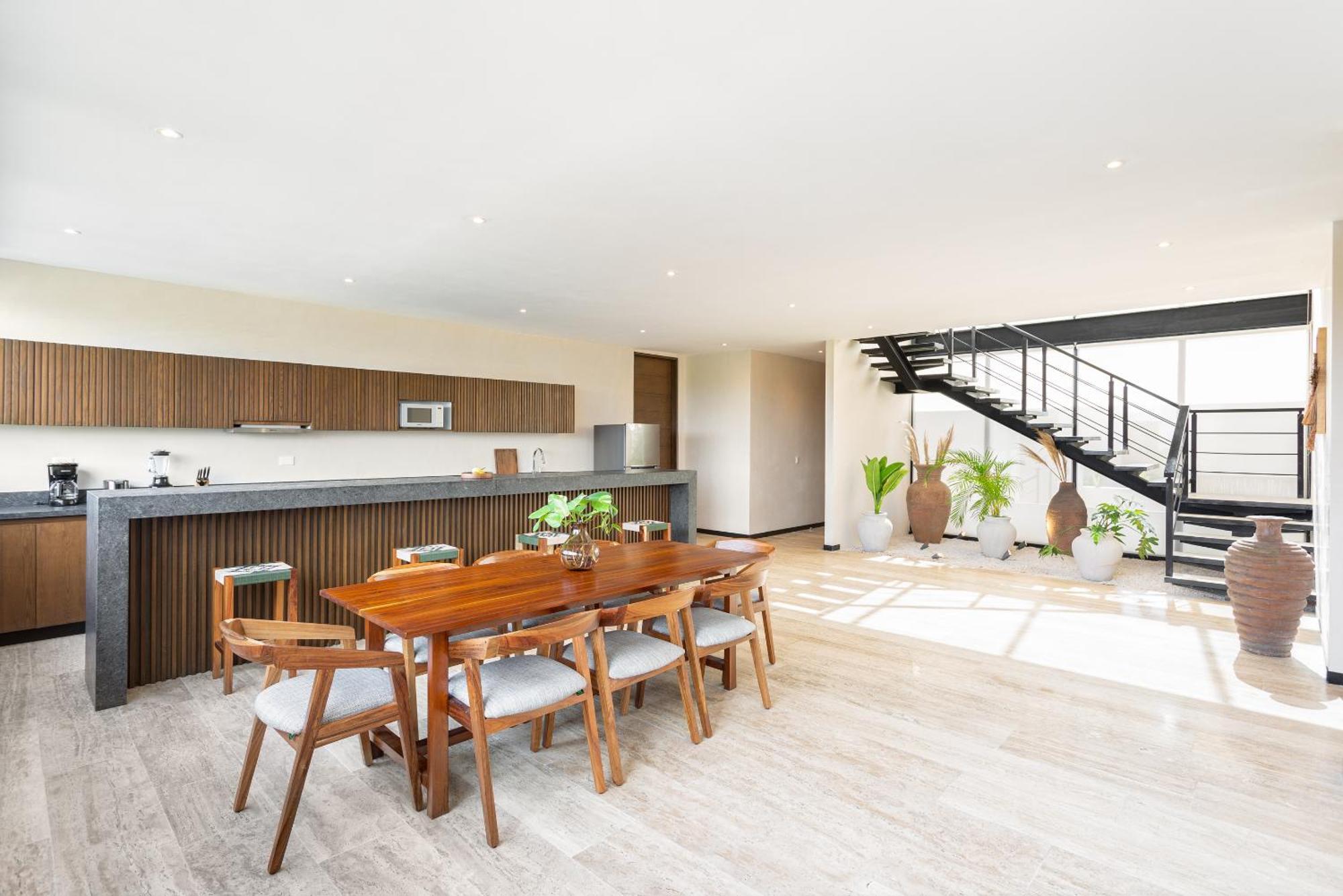 Penthouse Oasis: Rooftop Pool & Luxury Apartment Tulum