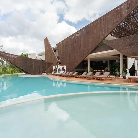 Tulum Penthouse Oasis: Rooftop Pool & Luxury Stay Exterior photo